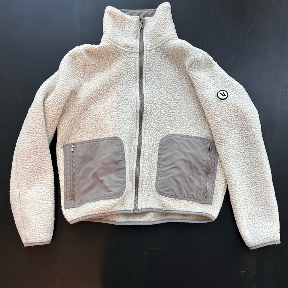 Vuori Alpine Sherpa Fleece Jacket - cream and grey, XS
